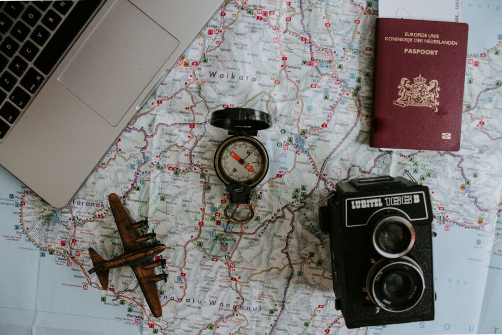 travel gifts for couples
